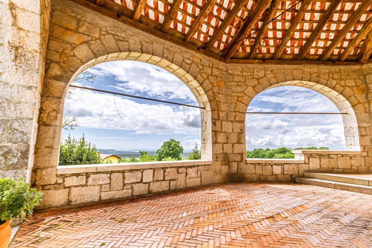 Vila Brinovka Kostanjevica na Krasu Kültér fotó
